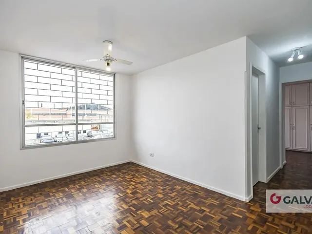 Apartamento 2 quartos e 1 banheiro, para alugar, no bairro Rebouças em Curitiba