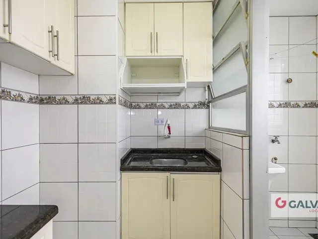 Apartamento 2 quartos e 1 banheiro, para alugar, no bairro Rebouças em Curitiba