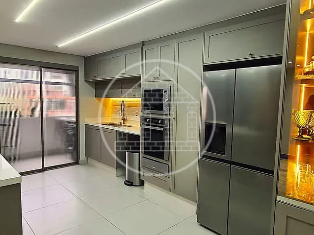 Apartamento 4 quartos e 5 banheiros, à venda, no bairro Jardim Marajoara em São Paulo