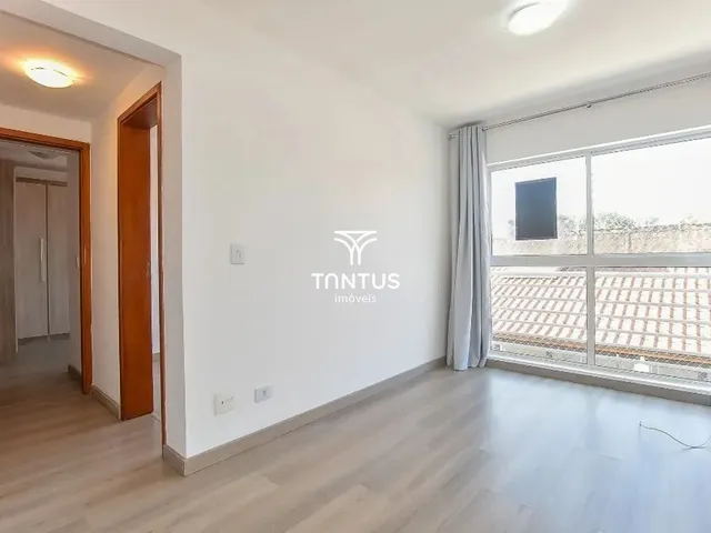 Apartamento 2 quartos e 1 banheiro, à venda, no bairro Boqueirão em Curitiba