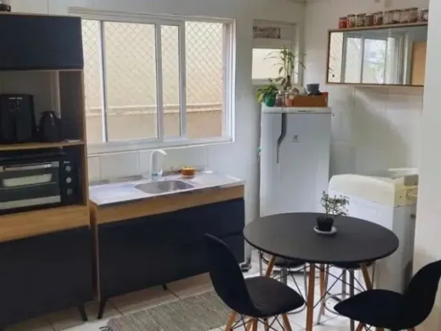 Apartamento 2 quartos e 1 banheiro, à venda, no bairro Portão em Curitiba