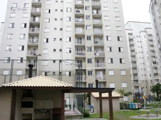 Apartamento 3 quartos e 2 banheiros, para alugar, no bairro Tingui em Curitiba