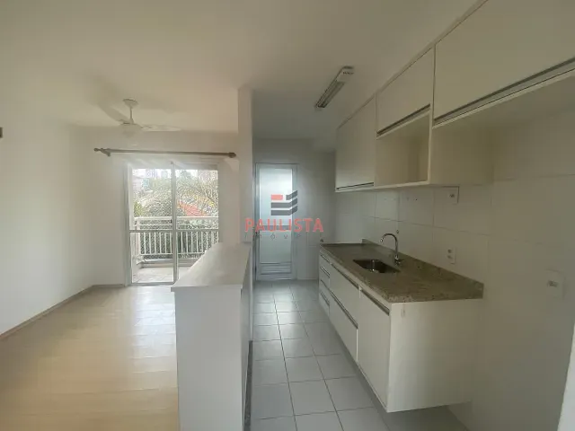 Apartamento 2 quartos e 2 banheiros, à venda ou para alugar, no bairro Mirandópolis em São Paulo