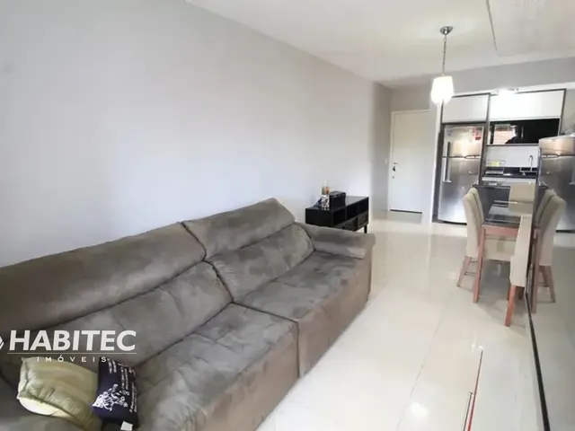 Apartamento 2 quartos e 2 banheiros, à venda, no bairro Santa Quitéria em Curitiba