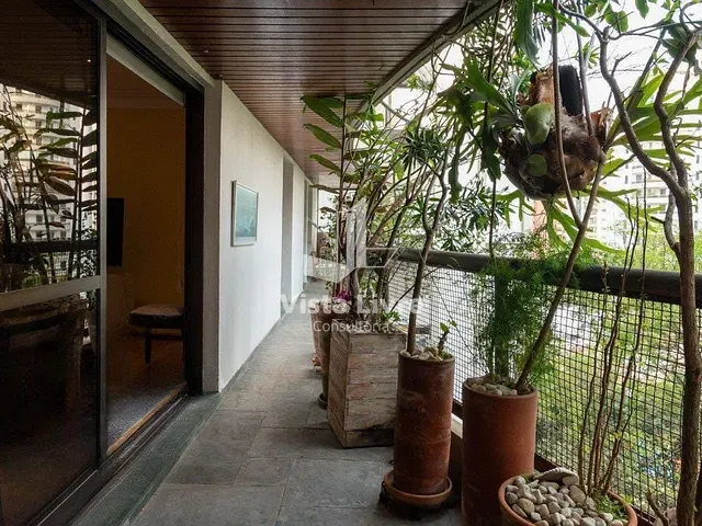 Apartamento com 154m² 2 quartos e 3 banheiros, à venda, no bairro Vila Nova Conceição em São Paulo