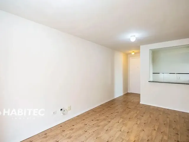 Apartamento 3 quartos e 3 banheiros, para alugar, no bairro Portão em Curitiba