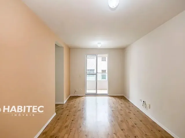 Apartamento 3 quartos e 3 banheiros, para alugar, no bairro Portão em Curitiba