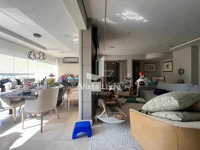 Apartamento com 112m² 2 quartos e 2 banheiros, à venda, no bairro Vila Nova Conceição em São Paulo