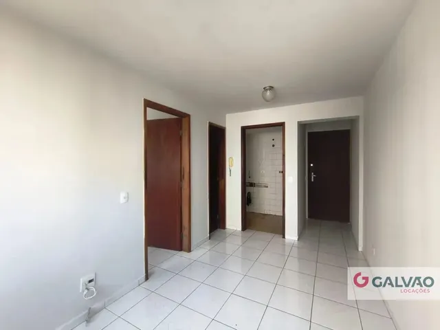 Apartamento 1 quarto e 1 banheiro, para alugar, no bairro Centro em Curitiba