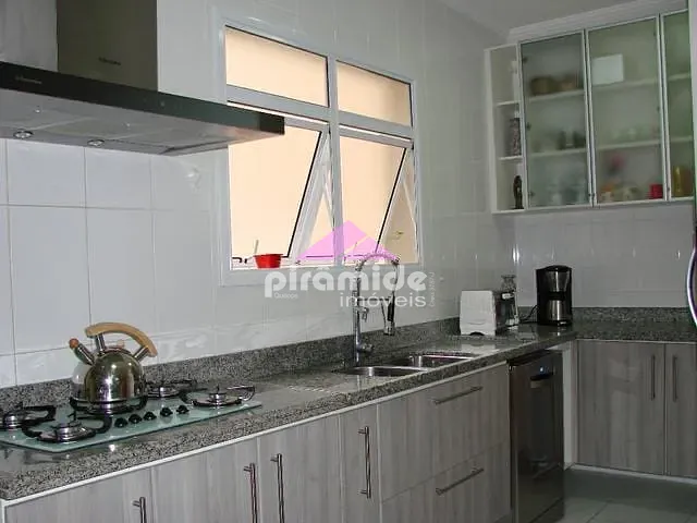 Apartamento com 176m² 3 quartos e 4 banheiros, à venda, no bairro Vila Ema em São José dos Campos