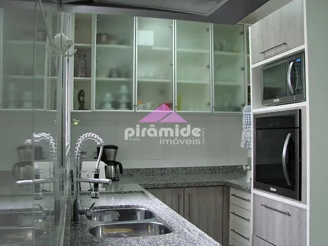 Apartamento com 176m² 3 quartos e 4 banheiros, à venda, no bairro Vila Ema em São José dos Campos