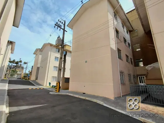 Apartamento 2 quartos e 1 banheiro, para alugar, no bairro Campo Comprido em Curitiba