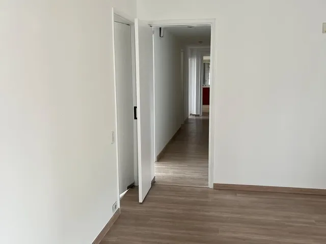 Apartamento com 204m² 3 quartos e 2 banheiros, à venda, no bairro Centro em Londrina