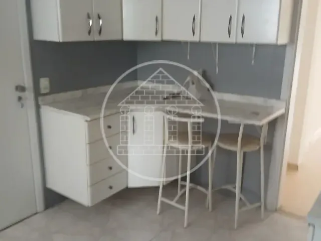 Apartamento com 198m² 3 quartos e 3 banheiros, para alugar, no bairro Itaim Bibi em São Paulo