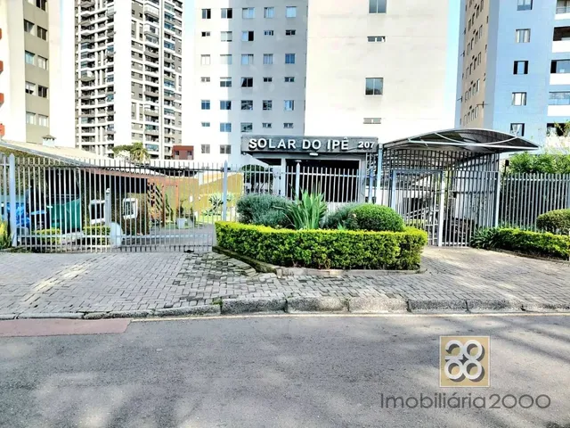 Apartamento 2 quartos e 1 banheiro, para alugar, no bairro Cristo Rei em Curitiba