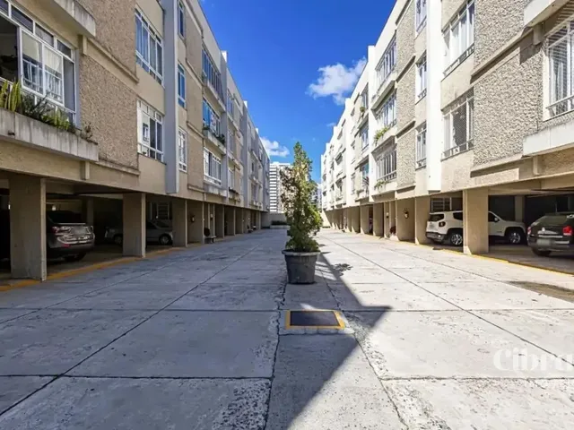 Apartamento 2 quartos e 3 banheiros, à venda, no bairro Mercês em Curitiba