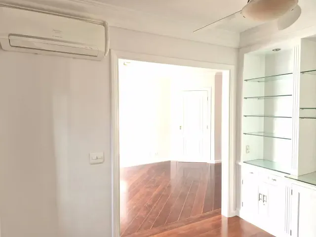 Apartamento com 113m² 3 quartos e 2 banheiros, para alugar, no bairro Itaim Bibi em São Paulo