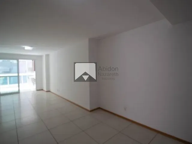 Apartamento com 92m² 2 quartos e 1 banheiro, à venda, no bairro Icaraí em Niterói