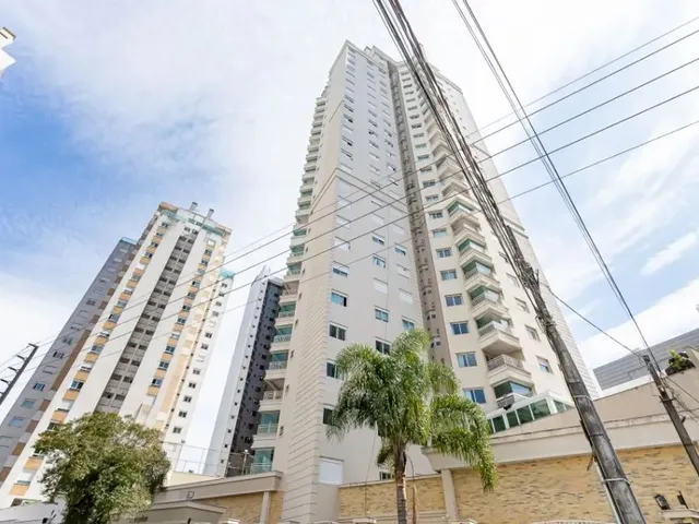 Apartamento 3 quartos e 4 banheiros, à venda, no bairro Água Verde em Curitiba