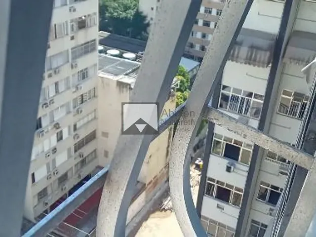 Apartamento com 100m² 2 quartos e 2 banheiros, à venda, no bairro Icaraí em Niterói