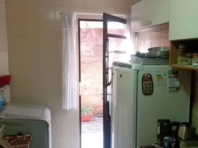 Apartamento 2 quartos e 1 banheiro, à venda, no bairro Cidade Industrial em Curitiba