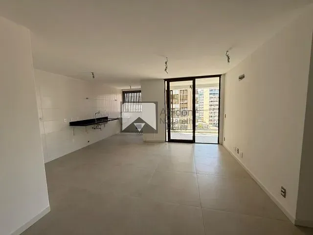 Apartamento com 150m² 4 quartos e 4 banheiros, à venda, no bairro Icaraí em Niterói