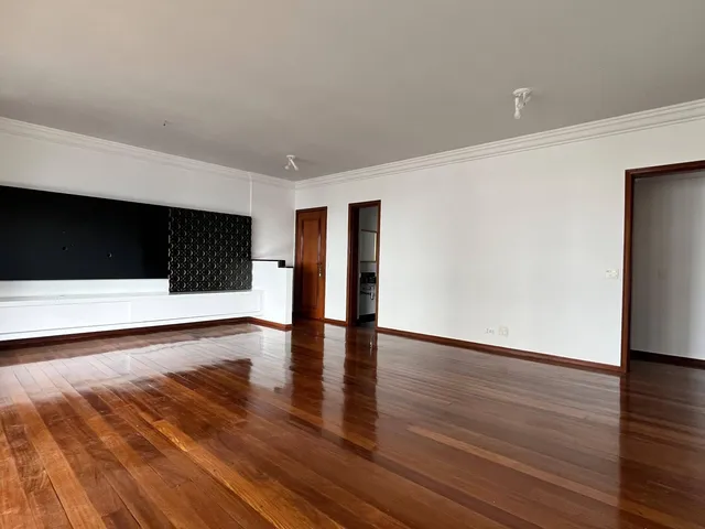 Apartamento com 275m² 4 quartos e 4 banheiros, para alugar, no bairro Gleba Fazenda Palhano em Londrina