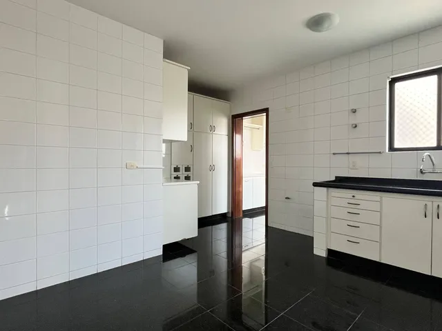 Apartamento com 275m² 4 quartos e 4 banheiros, para alugar, no bairro Gleba Fazenda Palhano em Londrina