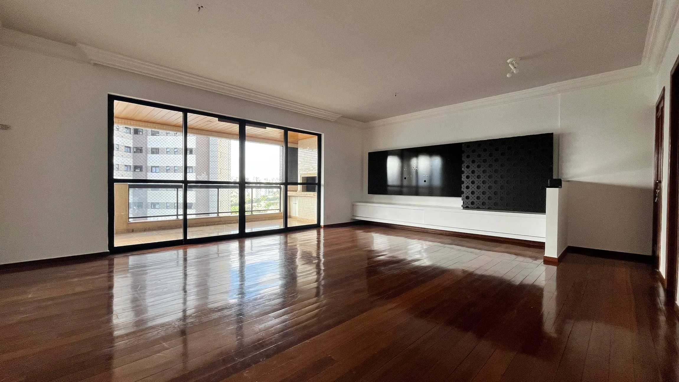 Apartamento, 4 quartos, 185 m² - Foto 1