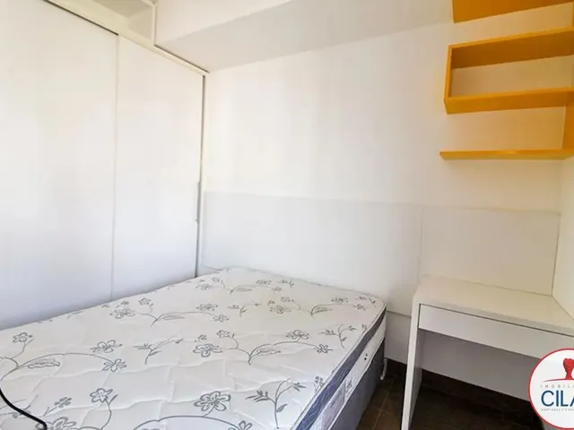 Apartamento 1 quarto e 1 banheiro, para alugar, no bairro Centro em Curitiba