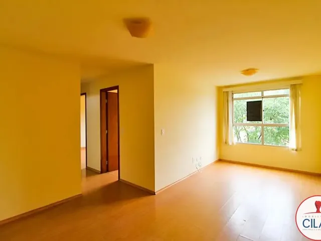 Apartamento 3 quartos e 1 banheiro, para alugar, no bairro Campo Comprido em Curitiba