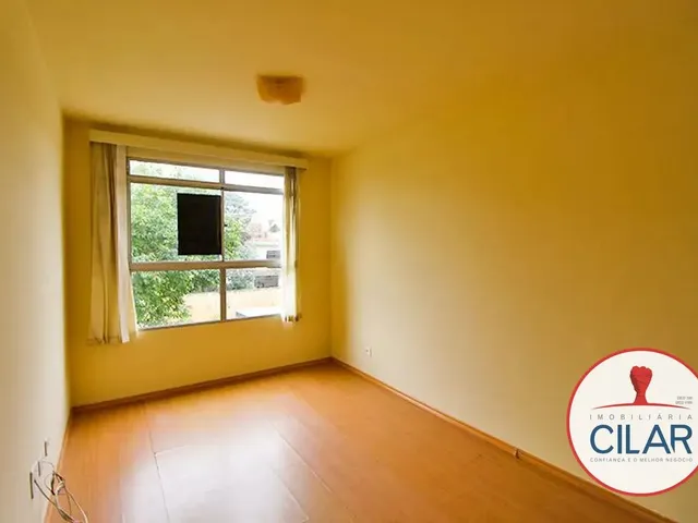 Apartamento 3 quartos e 1 banheiro, para alugar, no bairro Campo Comprido em Curitiba