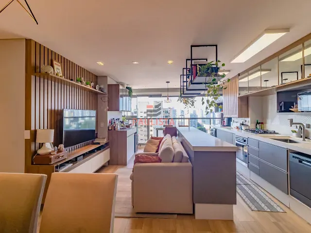 Apartamento 2 quartos e 2 banheiros, à venda, no bairro Mirandópolis em São Paulo