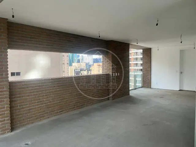 Apartamento com 335m² 4 quartos e 5 banheiros, à venda, no bairro Itaim Bibi em São Paulo