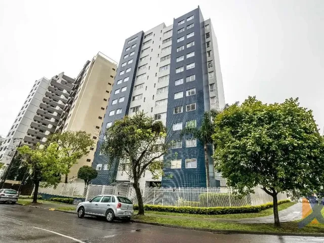 Apartamento 2 quartos e 2 banheiros, para alugar, no bairro Portão em Curitiba