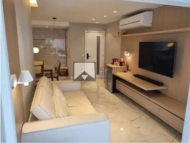 Apartamento com 120m² 3 quartos e 2 banheiros, à venda, no bairro Itaipu em Niterói