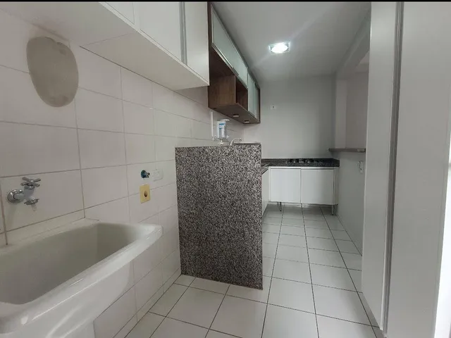 Apartamento com 119m² 3 quartos e 2 banheiros, para alugar, no bairro Andrade em Londrina