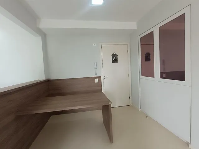 Apartamento com 119m² 3 quartos e 2 banheiros, para alugar, no bairro Andrade em Londrina