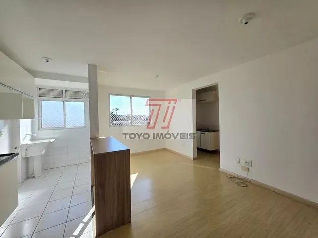 Apartamento 2 quartos e 1 banheiro, para alugar, no bairro Fazendinha em Curitiba