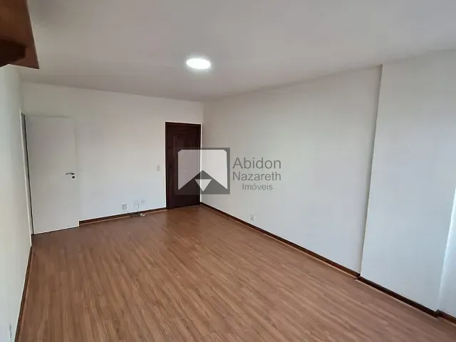 Apartamento com 85m² 2 quartos e 1 banheiro, à venda ou para alugar, no bairro Icaraí em Niterói