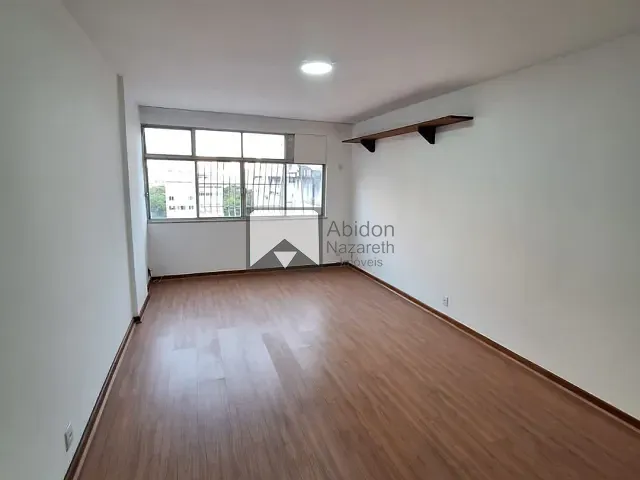 Apartamento com 85m² 2 quartos e 1 banheiro, à venda ou para alugar, no bairro Icaraí em Niterói
