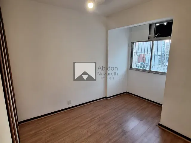 Apartamento com 85m² 2 quartos e 1 banheiro, à venda ou para alugar, no bairro Icaraí em Niterói