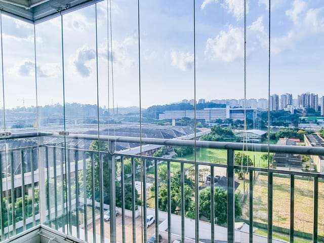 Foto do Apartamento - Este encantador apartamento à venda no bairro Vila Anastácio, São Paulo, oferece uma excelente oportunidade para quem busca conforto e conveniência. | Vista Livre