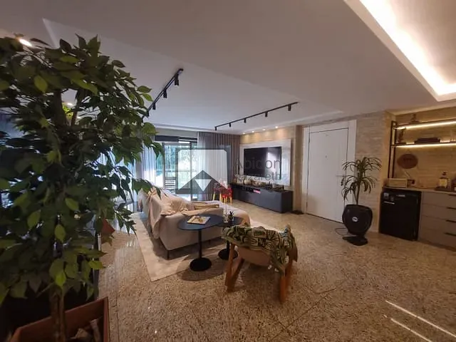 Apartamento com 310m² 4 quartos e 5 banheiros, à venda, no bairro Icaraí em Niterói