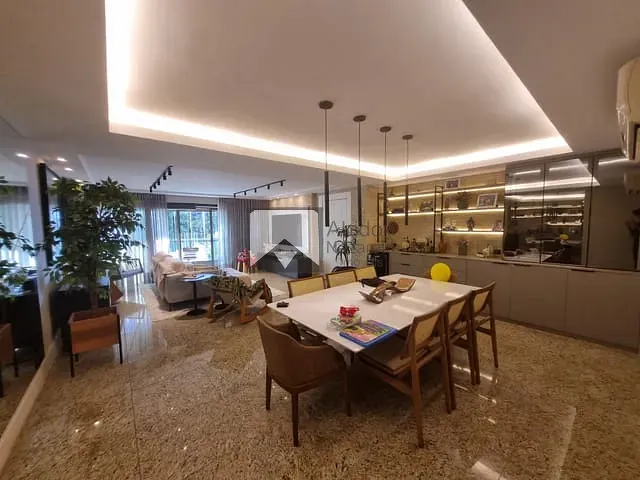 Apartamento com 310m² 4 quartos e 5 banheiros, à venda, no bairro Icaraí em Niterói