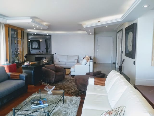 Apartamento com 272m² 4 quartos e 5 banheiros, à venda ou para alugar, no bairro Vila Mariana em São Paulo