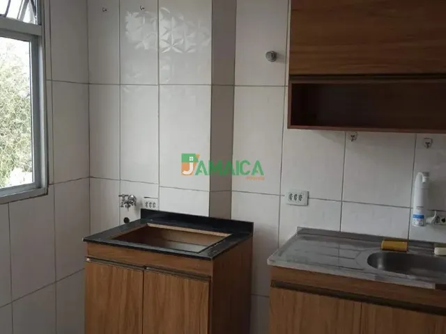Apartamento com 86m² 2 quartos e 1 banheiro, para alugar, no bairro Cidade Industrial em Curitiba