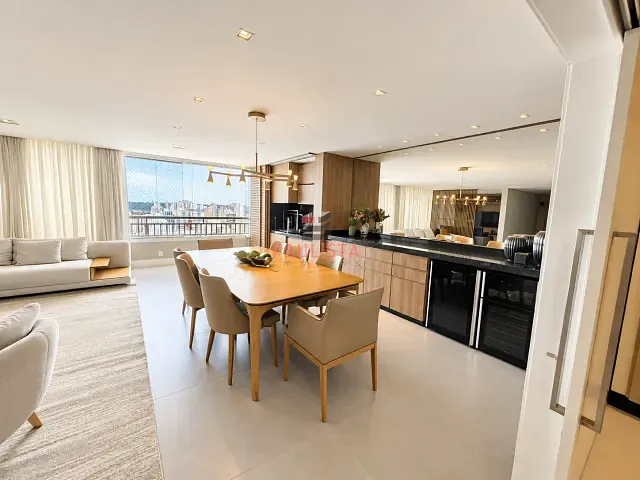 Apartamento 3 quartos e 4 banheiros, à venda, no bairro Saúde em São Paulo