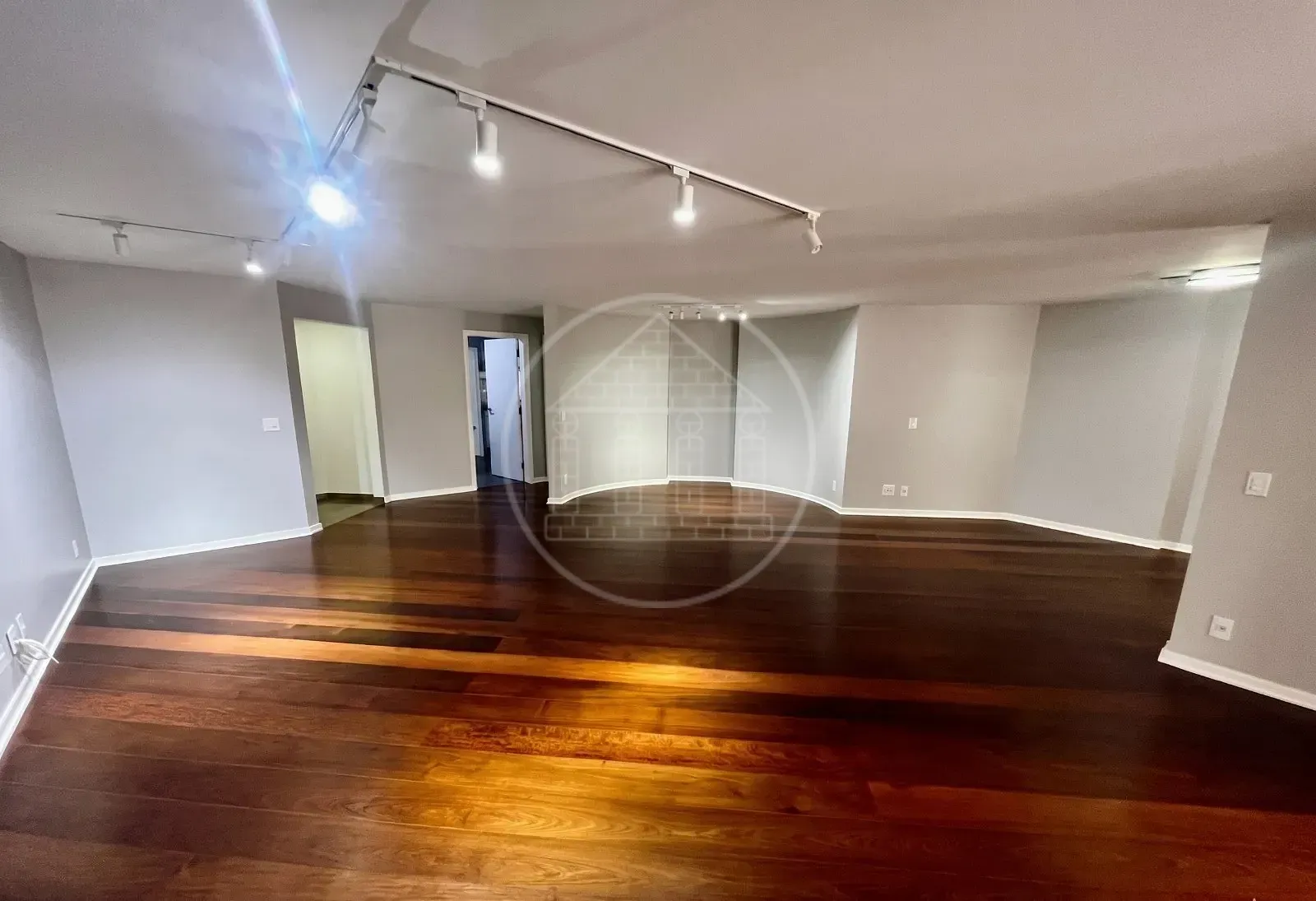 Apartamento, 3 quartos, 193 m² - Foto 3