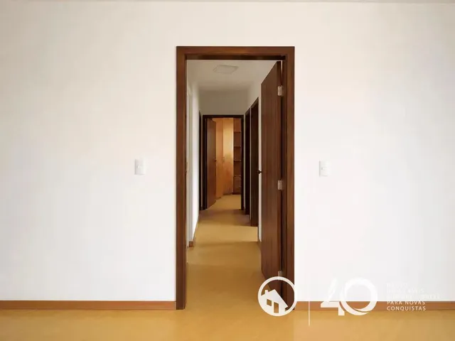 Apartamento 3 quartos e 1 banheiro, para alugar, no bairro Água Verde em Curitiba